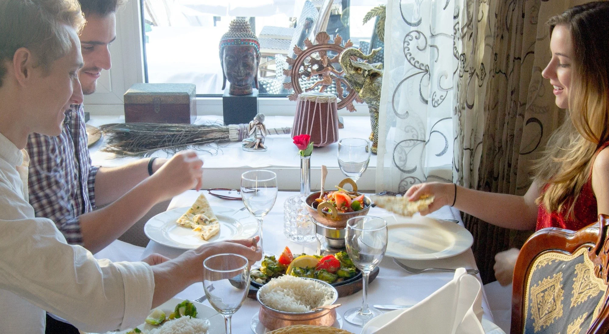 India Gate — Atmosfæren